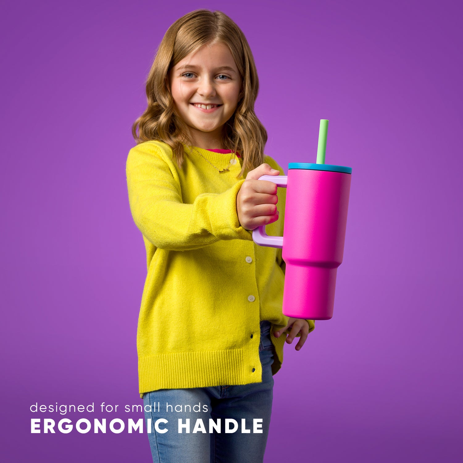 24oz-Kids-Trek_Feature-Ergonomic-Handle.jpg